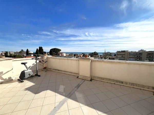 Appartement  4 pièces 97 m2 Dernier étage Vue Mer - Saint Laurent Du Var