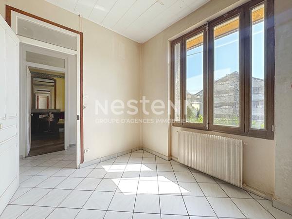 Maison 5 pièces 4 chambres avec jardin et garage - 69500 BRON
