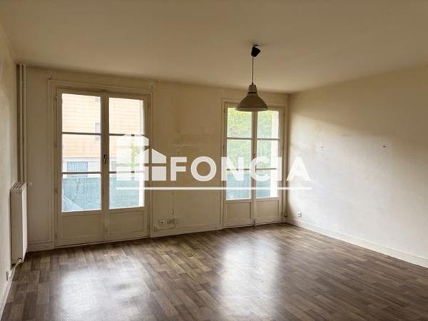 Location Appartement 4 pièces 120 m² - 13 PROMENADE DES PRES Etampes 91150
