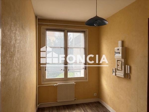 Location Appartement 4 pièces 120 m² - 13 PROMENADE DES PRES Etampes 91150