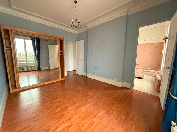 Appartement Le Raincy 3 pièce(s) 86m²