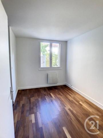 Appartement à vendre  2 pièces - 55,27 m2 FONTAINEBLEAU - 77