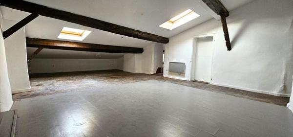 Appartement de type 3 de 109 m² au sol dont 44 m² carrez