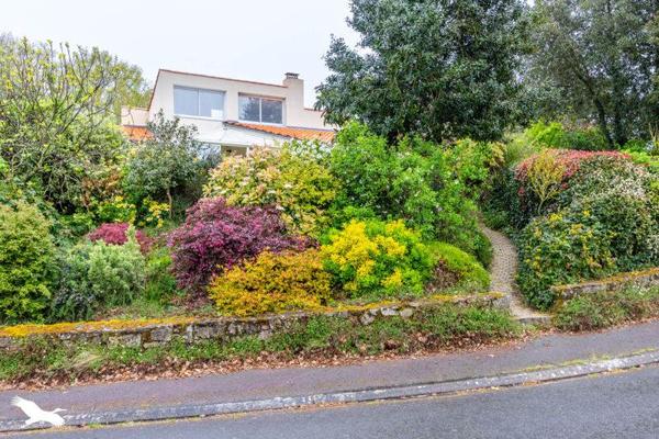 Maison à vendre |  Le Poiré-sur-Vie |  5 pièces | 107 m²