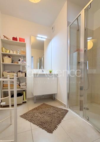 ROYAN Appartement T3 avec terrasse et parking Centre-vil