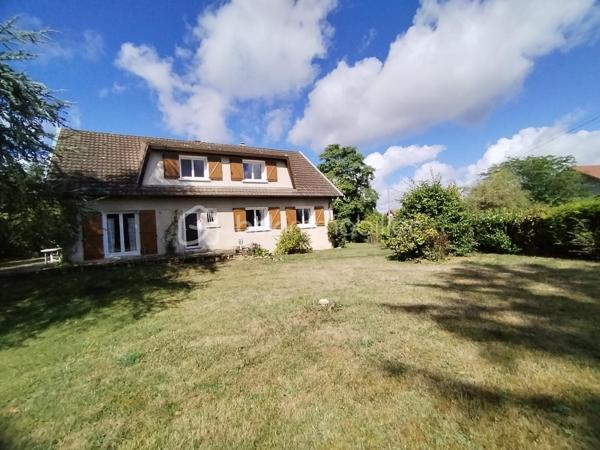 Maison traditionnelle de 222 m²