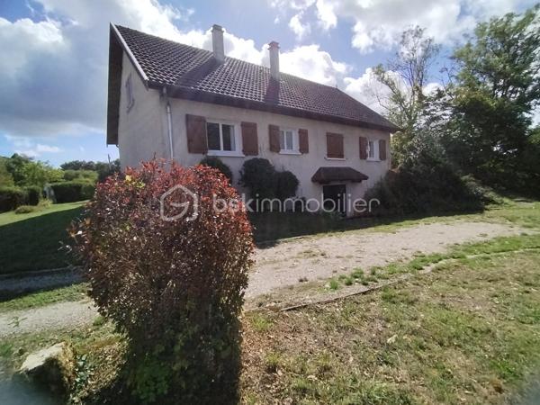 Maison traditionnelle de 222 m²