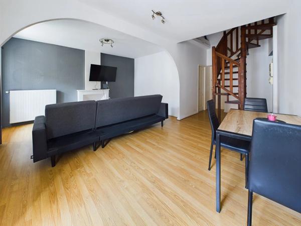 APPARTEMENT T4 DUPLEX  84m2  EN PLEIN CENTRE