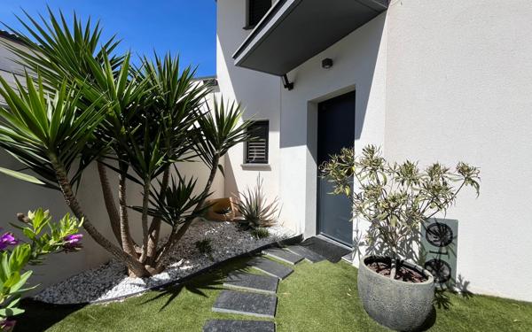 Maison à vendre    5 pièces • 135 m2 Mèze