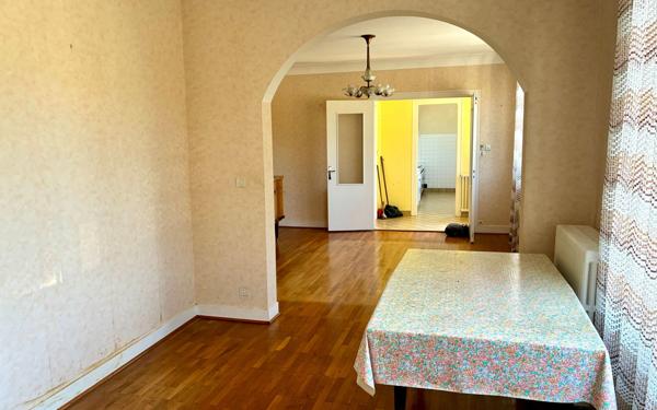 Maison à vendre    7 pièces • 129 m2 Saint-Priest-Taurion