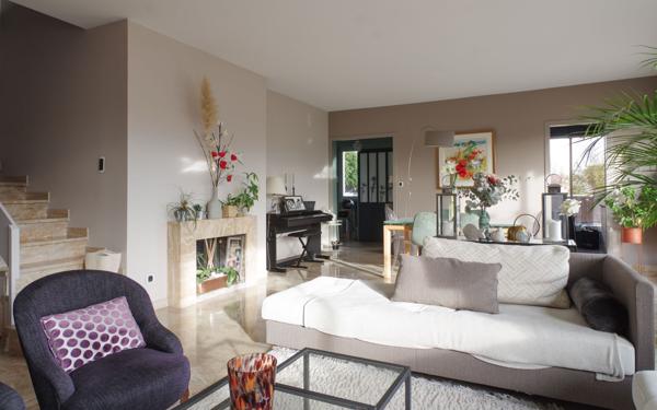 Appartement à vendre    5 pièces • 122,01 m2 Lyon 6