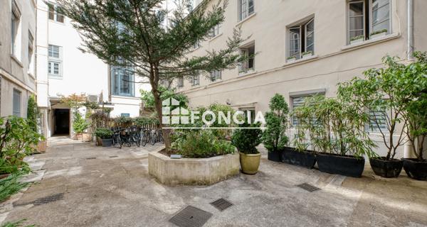À vendre Studio 38 m² - Lyon 69006