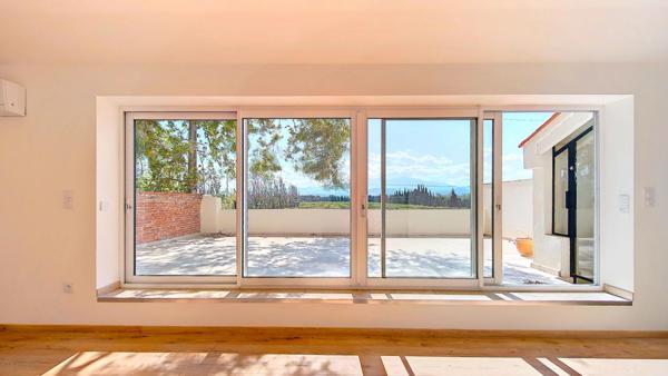 Mas de caractère rénové- Piscine- Surface totale 212 M² - Garage - à 7 mn du centre de THUIR (66 300 Occitanie )