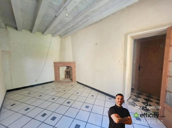 Maison
         2 pièces
        - 40 m² 15 000 € *