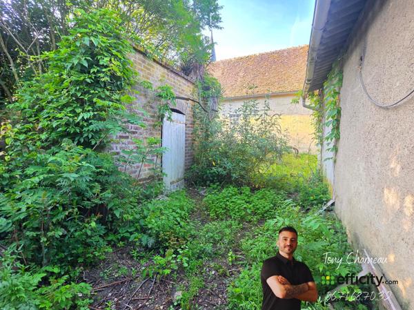 Maison
         2 pièces
        - 40 m² 15 000 € *