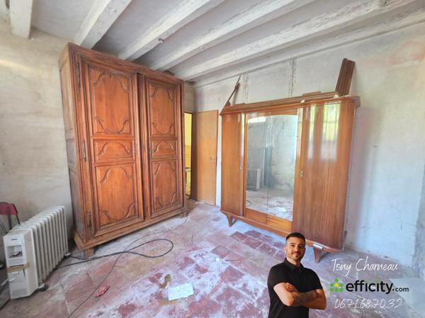 Maison
         2 pièces
        - 40 m² 15 000 € *