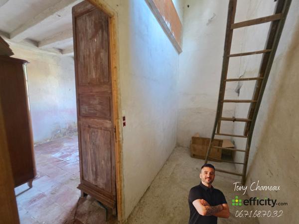 Maison
         2 pièces
        - 40 m² 15 000 € *