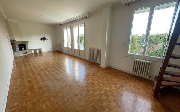 Maison à louer    6 pièces • 172 m2 Couzeix