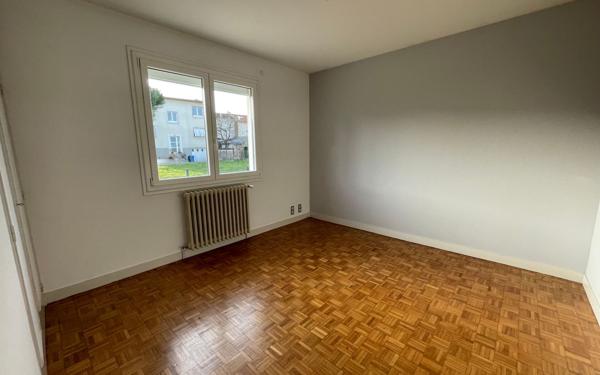 Maison à louer    6 pièces • 172 m2 Couzeix