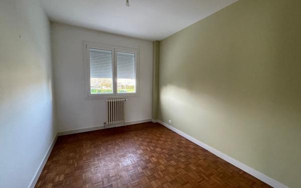 Maison à louer    6 pièces • 172 m2 Couzeix