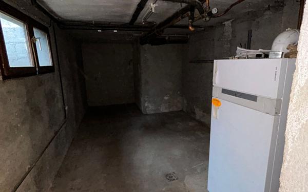 Maison à vendre    7 pièces •  Anould