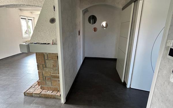 Maison à vendre    7 pièces •  Anould