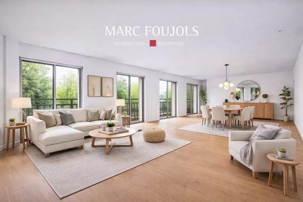 Paris VIII Faubourg Saint Honoré : appartement en dernier étage de 180 m² avec sa terrasse et son roof top de plus de 200 m²