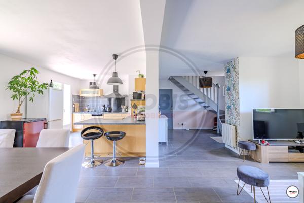 Maison Ecquevilly 5 pièces 3 chambres., Ecquevilly 78920