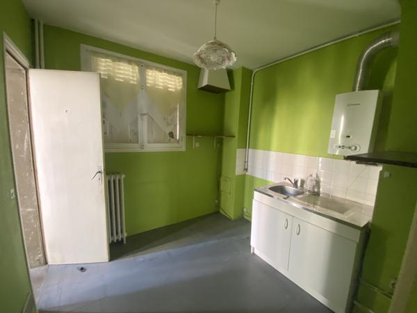 Appartement
         4 pièces
        - 65 m²