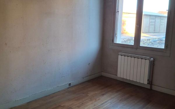 Maison à vendre    5 pièces •  Aussillon