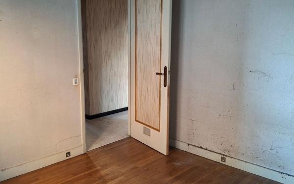 Maison à vendre    5 pièces •  Aussillon