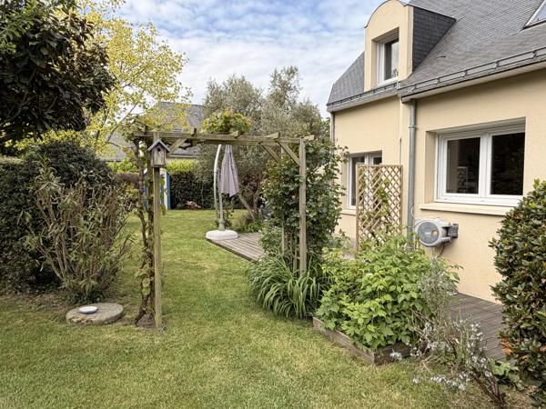 Maison familiale 206 m² à vendre à Vannes – Quartier calme et recherché, proche centre-ville