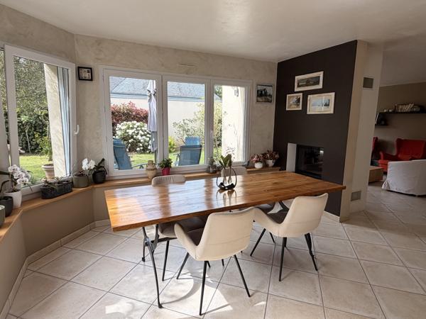 Maison familiale 206 m² à vendre à Vannes – Quartier calme et recherché, proche centre-ville