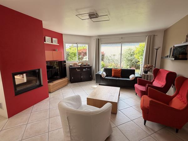 Maison familiale 206 m² à vendre à Vannes – Quartier calme et recherché, proche centre-ville