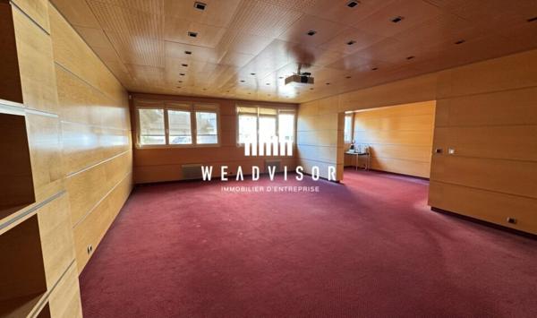 A VENDRE : BUREAUX D'ENVIRON 584,90 M² À VENDRE AVEC 15 STATIONNEMENTS - HYPER CENTRE VILLE LE MANS