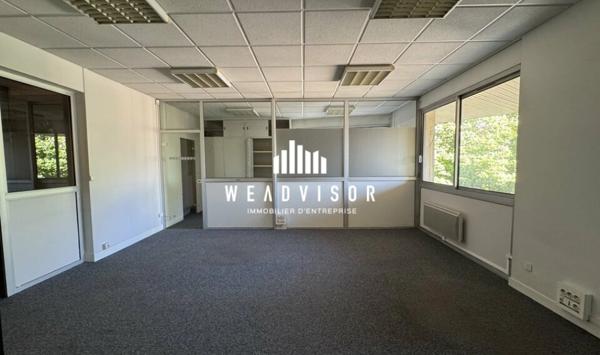 A VENDRE : BUREAUX D'ENVIRON 584,90 M² À VENDRE AVEC 15 STATIONNEMENTS - HYPER CENTRE VILLE LE MANS
