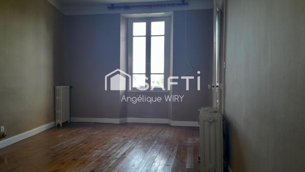 Maison de 258m², 8 pièces et jardinet