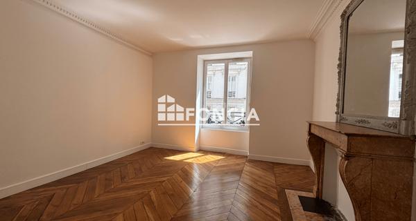Location Appartement 2 pièces 44.18 m² - Paris 75009