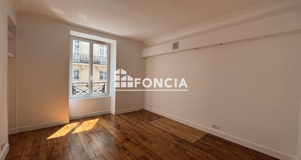 Location Appartement 2 pièces 44.18 m² - Paris 75009