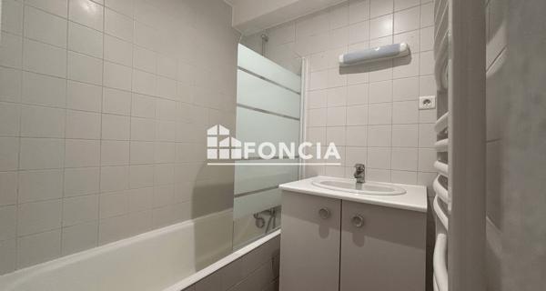 Location Appartement 2 pièces 44.18 m² - Paris 75009