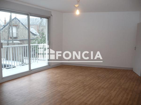 Location Studio 29.16 m² - 73 RUE DU REMPART Tours 37000