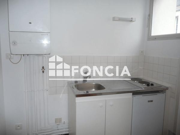 Location Studio 29.16 m² - 73 RUE DU REMPART Tours 37000