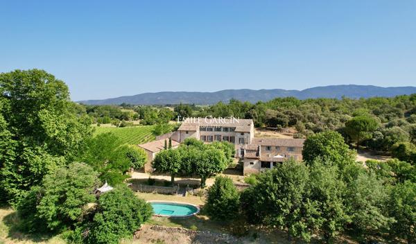 A vendre - Domaine viticole et agricole d'exception à rénover - Sud Luberon