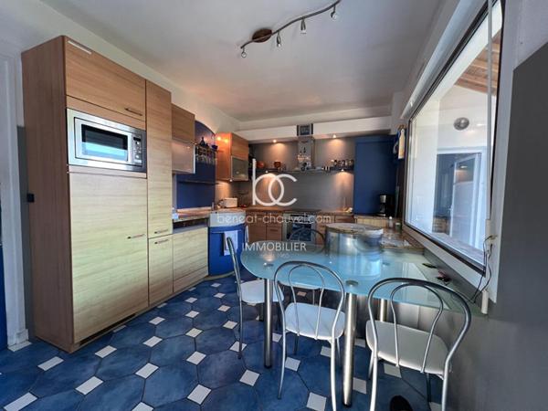 ARZON Maison 7 pièces 184 m²