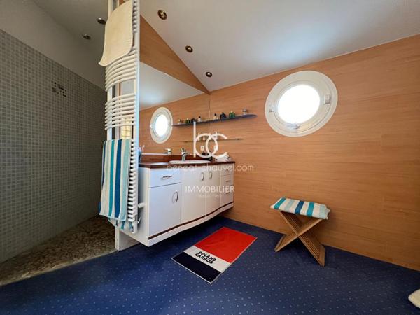 ARZON Maison 7 pièces 184 m²