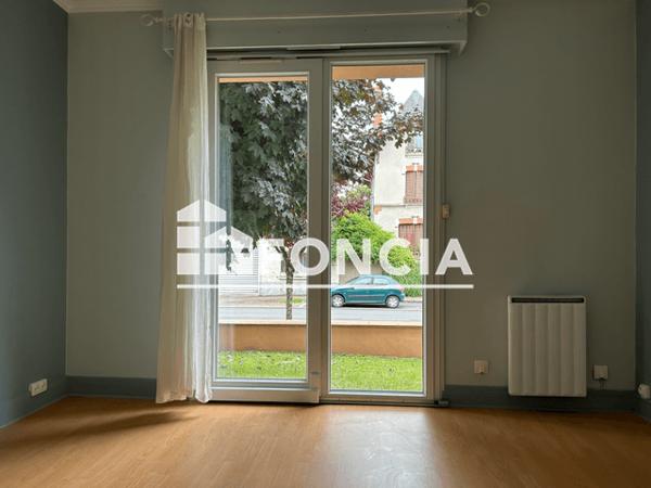 Location Appartement 3 pièces 67.05 m² - 30 AVENUE DE BOURGES Gien 45500