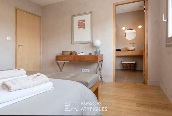 Maison d’architecte bioclimatique avec jardin, piscine et stationnement au coeur du Bouscat