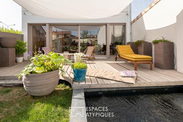 Maison d’architecte bioclimatique avec jardin, piscine et stationnement au coeur du Bouscat