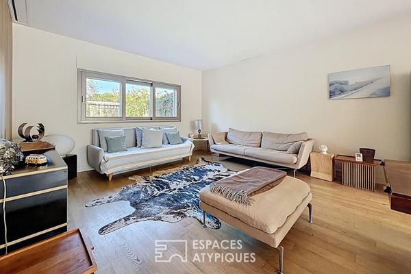 Maison d’architecte bioclimatique avec jardin, piscine et stationnement au coeur du Bouscat