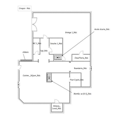 Saint Etienne 42100 dans un hameau paisible au dessus de Rochetaillée ferme rénovée en 2010 sur la partie habitation 112m² habitables 3 chambres sur 1080m² de terrain